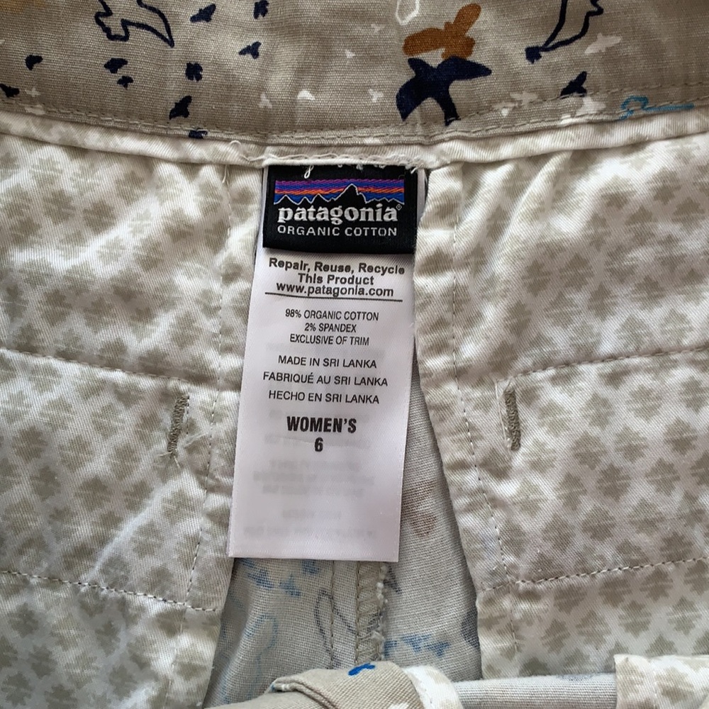Patagonia Women's Bird Print Shorts - Beige and Blue - Picture 8 of 10